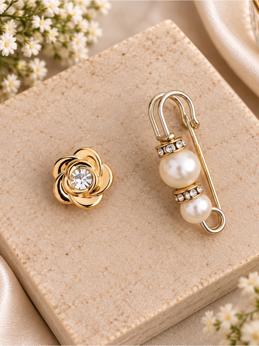 2pc Pearl & Rhinestone Sneaker Shoe Charms Gold Silver